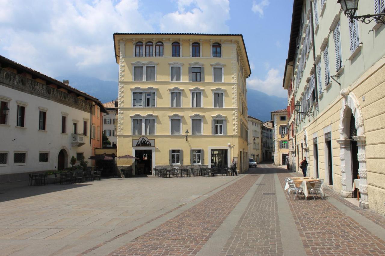 B&B Color Rovereto Роверето Екстер'єр фото