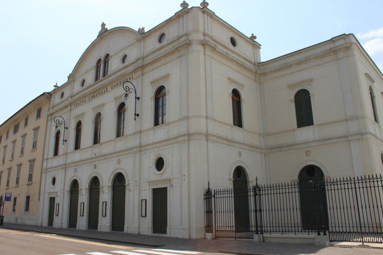 B&B Color Rovereto Роверето Екстер'єр фото