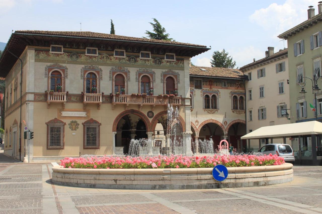 B&B Color Rovereto Роверето Екстер'єр фото
