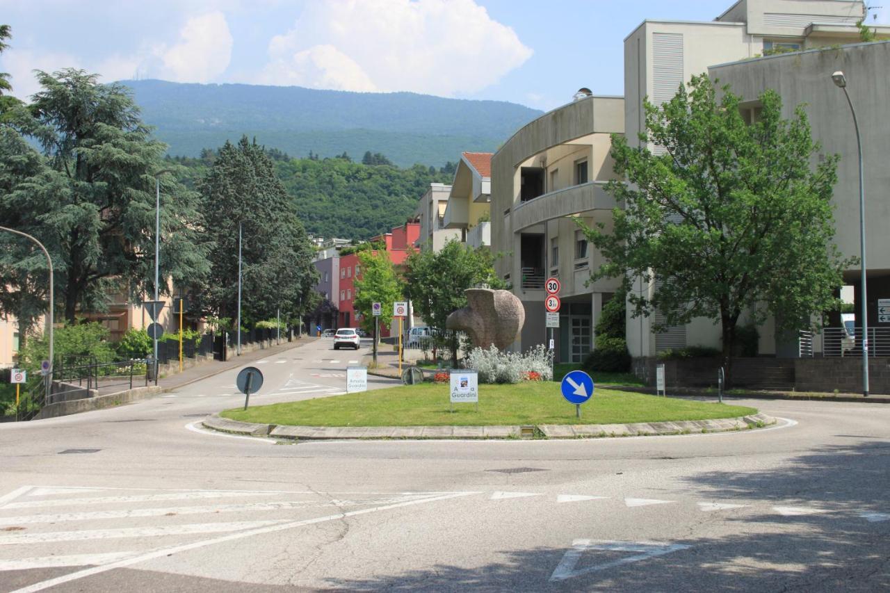 B&B Color Rovereto Роверето Екстер'єр фото