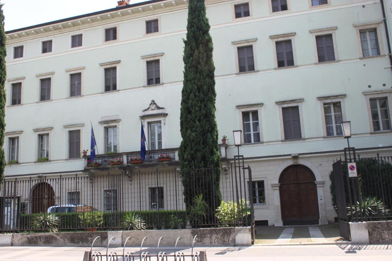 B&B Color Rovereto Роверето Екстер'єр фото